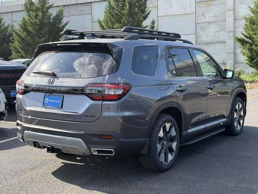 Modern Steel Metallic 2026 Honda Pilot Elite