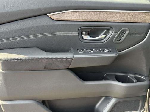 Modern Steel Metallic 2026 Honda Pilot Elite