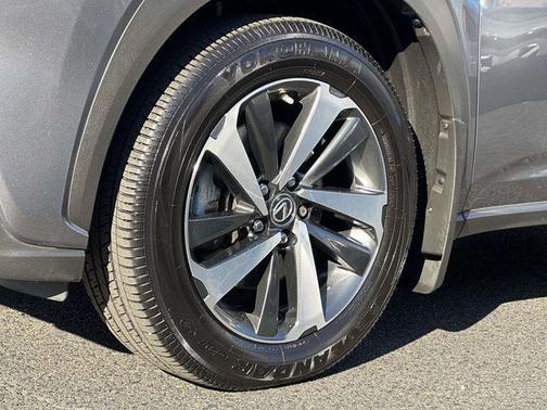 2021 Lexus NX 300h Luxury