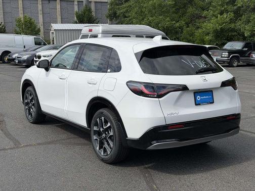 NH 883P 2027 Honda HR-V EX-L
