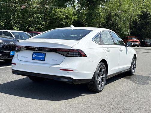 Platinum White Pearl 2026 Honda Accord Hybrid EX-L