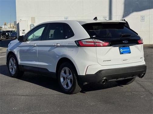 2020 Ford Edge SE