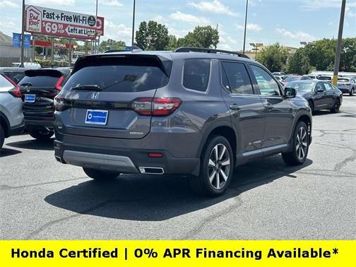2025 Honda Pilot Touring