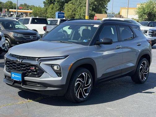 Sterling Gray Metallic 2025 Chevrolet Trailblazer RS