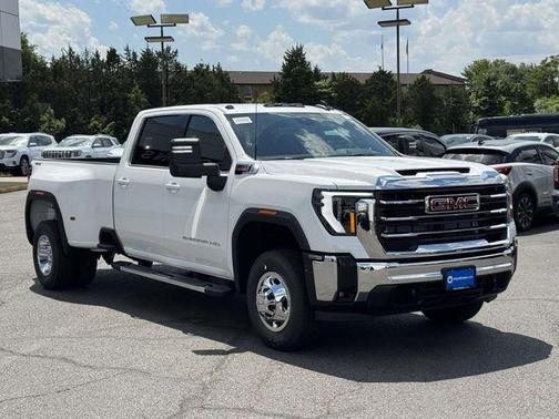 Summit White 2026 GMC Sierra 3500 SLE