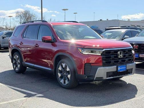 Radiant Red Metallic II 2026 Honda Pilot Touring