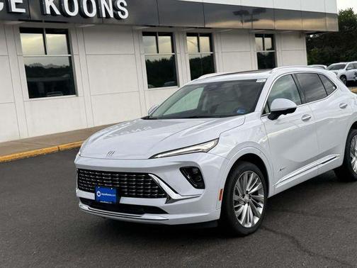 White Tri-Coat 2026 Buick Envision Avenir