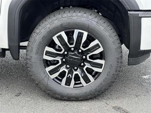 2025 GMC Sierra 3500 Denali Ultimate