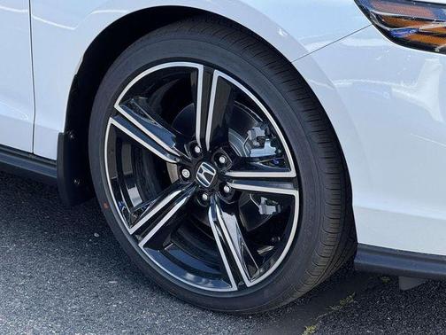 Platinum White Pearl 2026 Honda Accord Hybrid Sport