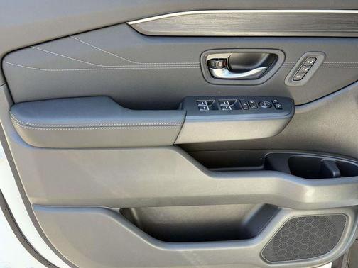 Platinum White 2026 Honda Pilot Touring