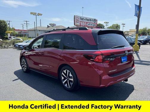 Radiant Red Metallic II 2026 Honda Odyssey EX-L