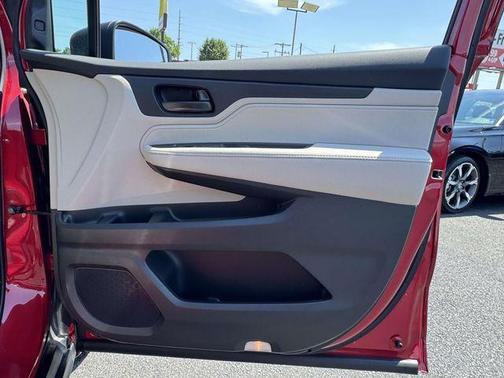 Radiant Red Metallic II 2026 Honda Odyssey EX-L