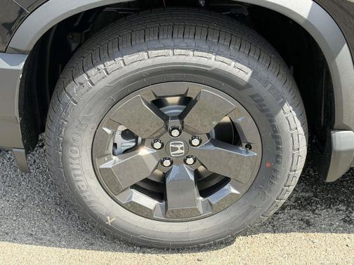 Crystal Black Pearl 2026 Honda Passport Sport