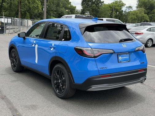 B 637P 2027 Honda HR-V Sport