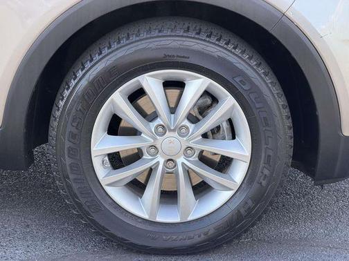 Titanium Silver 2017 Kia Sorento LX