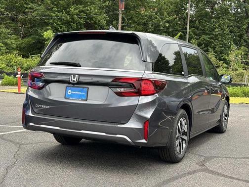 Modern Steel Metallic 2026 Honda Odyssey EX-L