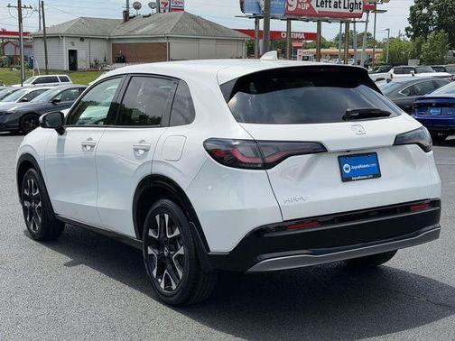 Platinum White Pearl 2026 Honda HR-V EX-L