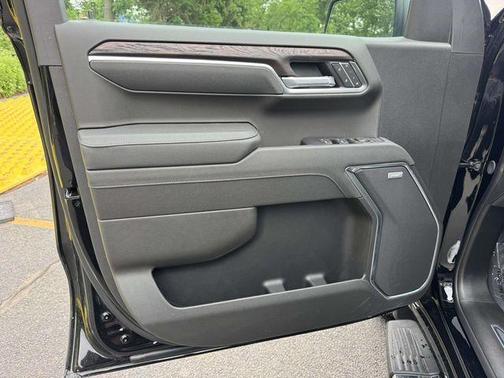 Onyx Black 2026 GMC Sierra 1500 SLT