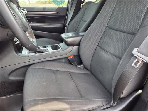 Diamond Black 2018 Jeep Grand Cherokee Laredo