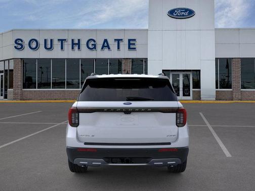 Space White Metallic 2026 Ford Explorer Active