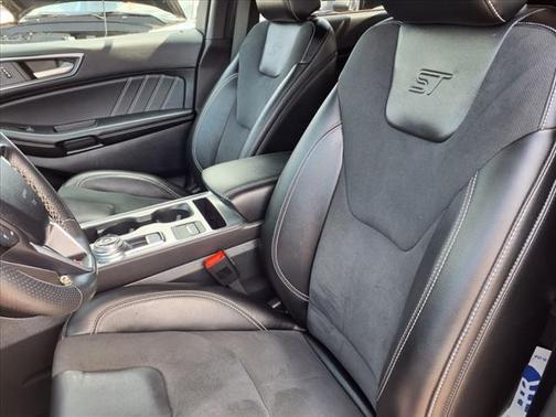 2022 Ford Edge ST