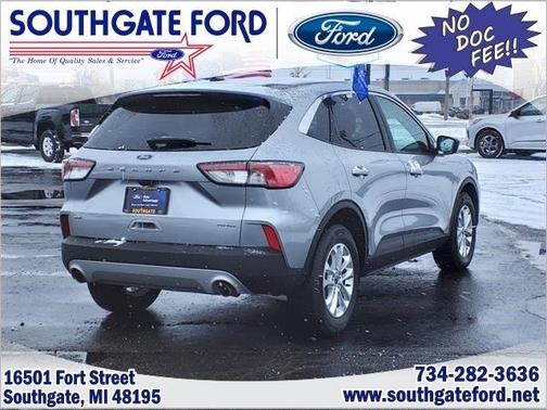 2022 Ford Escape SE
