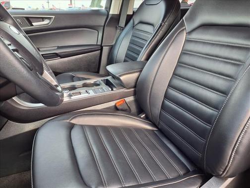 STAR WHITE 2024 Ford Edge SEL