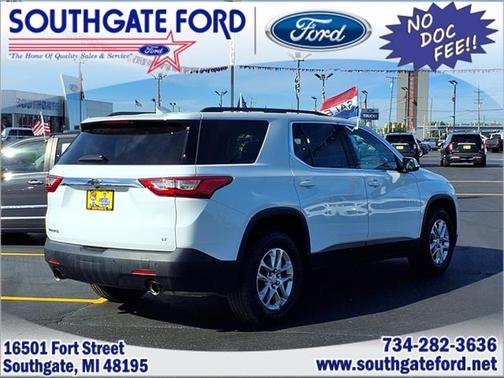 2021 Chevrolet Traverse LT Cloth
