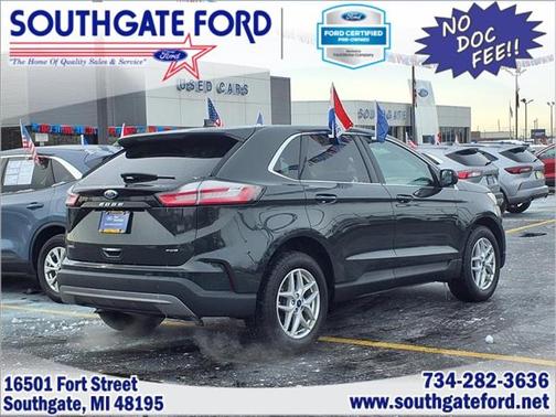 FORGED GREEN 2022 Ford Edge SEL