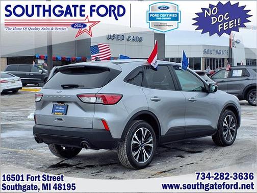 2022 Ford Escape SE
