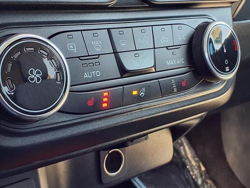 SHADOW BLACK 2023 Ford Maverick XLT
