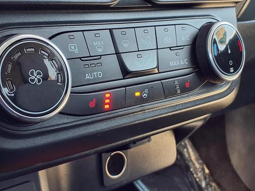 SHADOW BLACK 2023 Ford Maverick XLT
