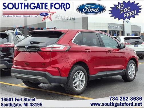 Rapid Red Metallic Tinted Clearcoat 2023 Ford Edge SEL