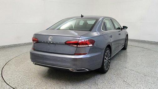 2022 Volkswagen Passat 2.0T Limited Edition