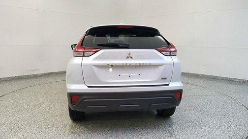 2025 Mitsubishi Eclipse Cross LE