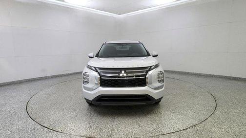 2025 Mitsubishi Outlander ES