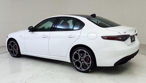 2024 Alfa Romeo Giulia Veloce AWD