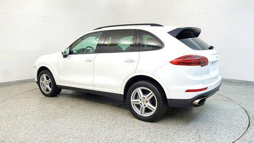 2017 Porsche Cayenne Platinum Edition