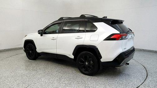 2023 Toyota RAV4 Hybrid SE