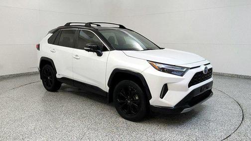 2023 Toyota RAV4 Hybrid SE