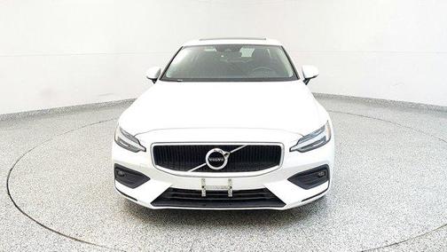 2021 Volvo S60 T6 Momentum