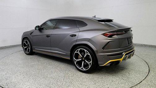 2020 Lamborghini Urus AWD