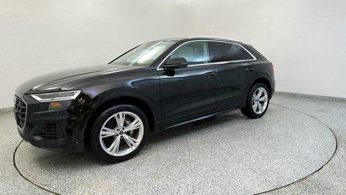 2022 Audi Q8 55 Premium Plus