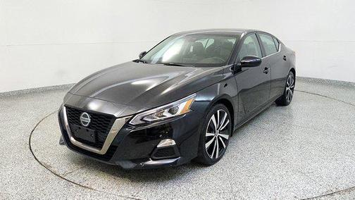 2022 Nissan Altima SR FWD