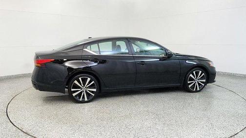 2022 Nissan Altima SR FWD