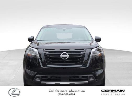 2023 Nissan Pathfinder SL 4WD