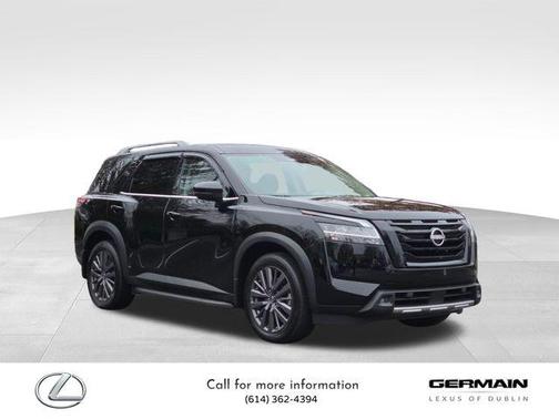 2023 Nissan Pathfinder SL 4WD