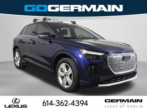 Navarra Blue Metallic 2022 Audi e-tron Premium Plus