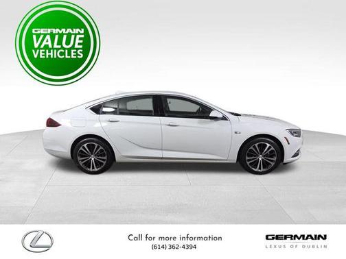 2020 Buick Regal Sportback FWD Essence