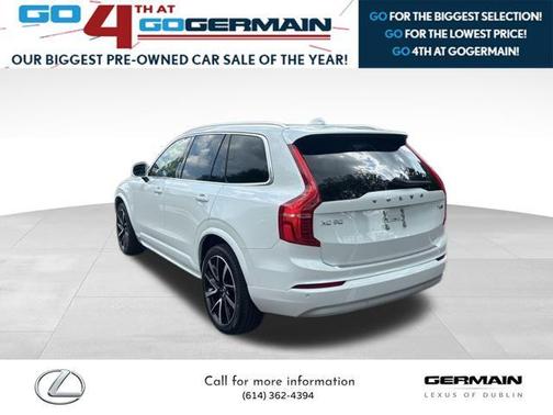 2022 Volvo XC90 T6 Momentum